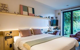 Poutrelle Guestrooms